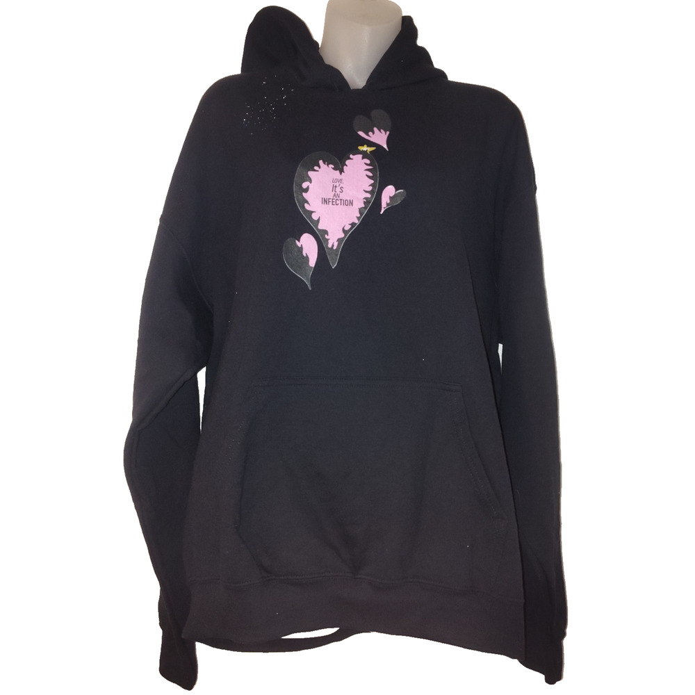 Gildan Heavy Blend Women's Black Pink Heart Graphic Pullover Hoodie Size L BG10